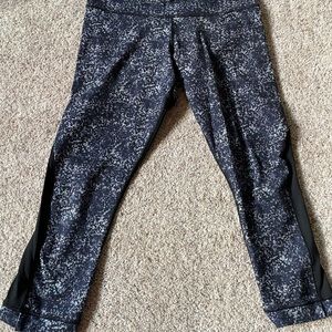 Lululemon crop leggings